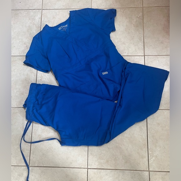 Grey's Anatomy Vibrant Blue Scrub Set - Picture 1 of 3